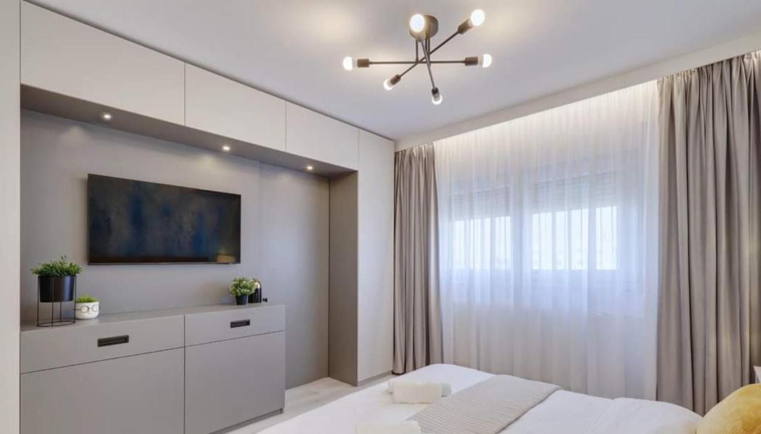 בוקרשט Government Deluxe Studio By Magic Apartments מראה חיצוני תמונה